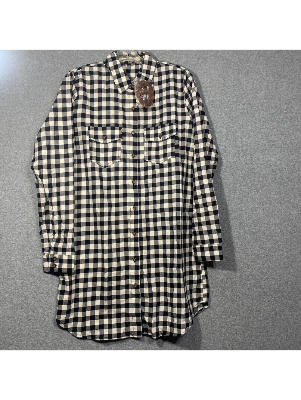 Heart Hips Women's Light Flannel Black and White Checkered Long Sleeve Sz L